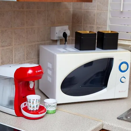 2 Bedroom Cates Top Floor Peaceful With Pool! 아파트 파포스